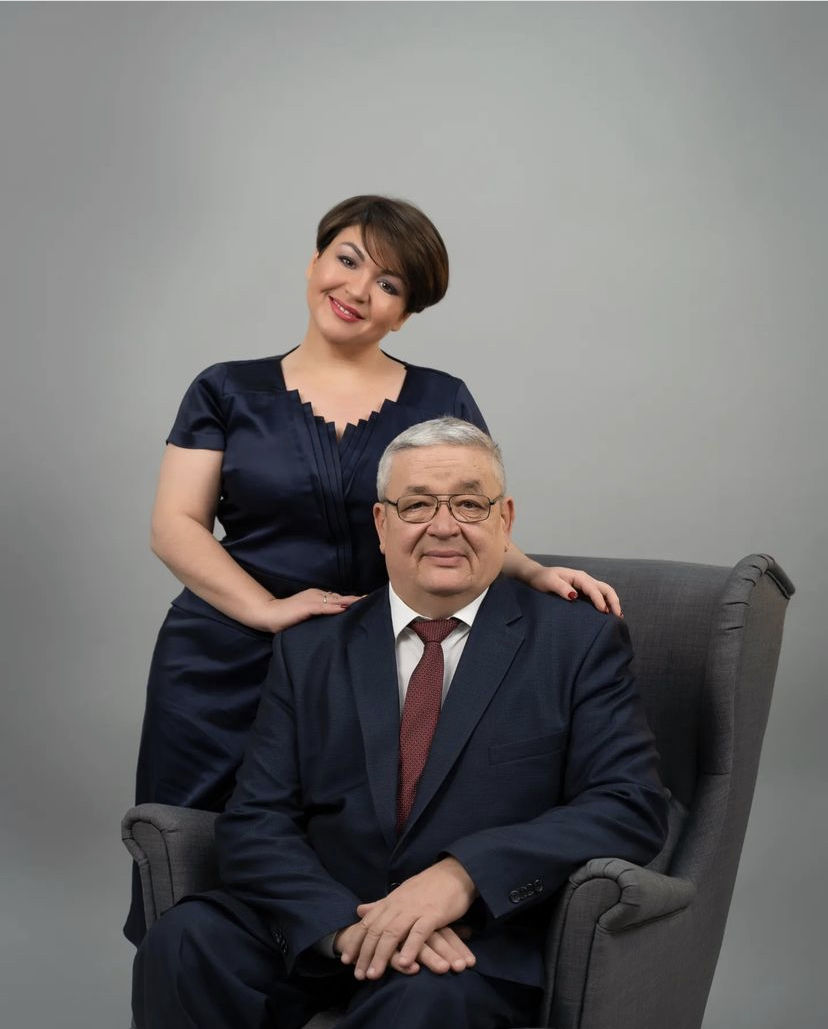 Җаваплы һәм бәхетле мөхәррир!