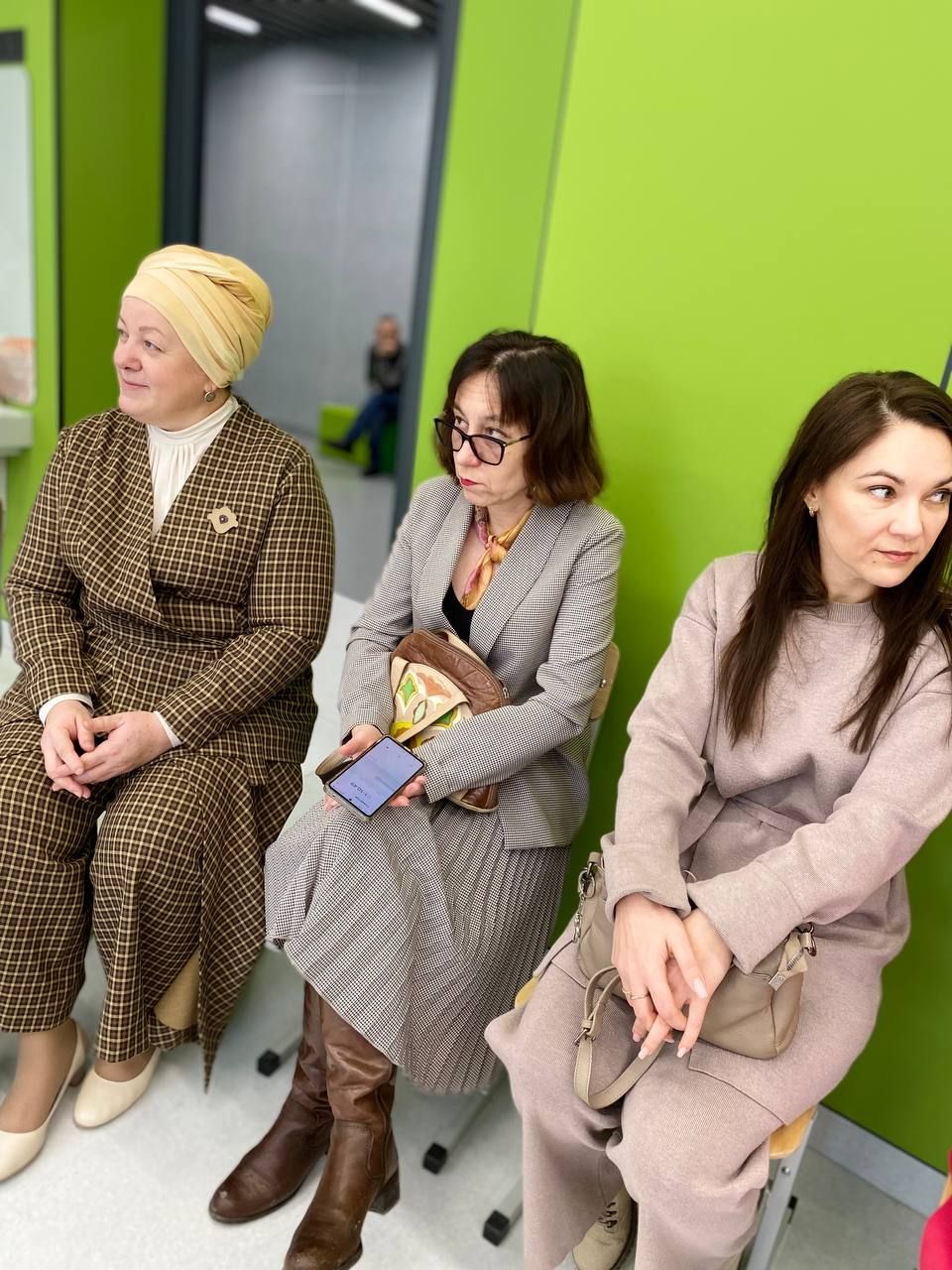 «Ихлас» балалар мультимедиа мәктәбенең чыгарылыш укучыларын бүләкләү