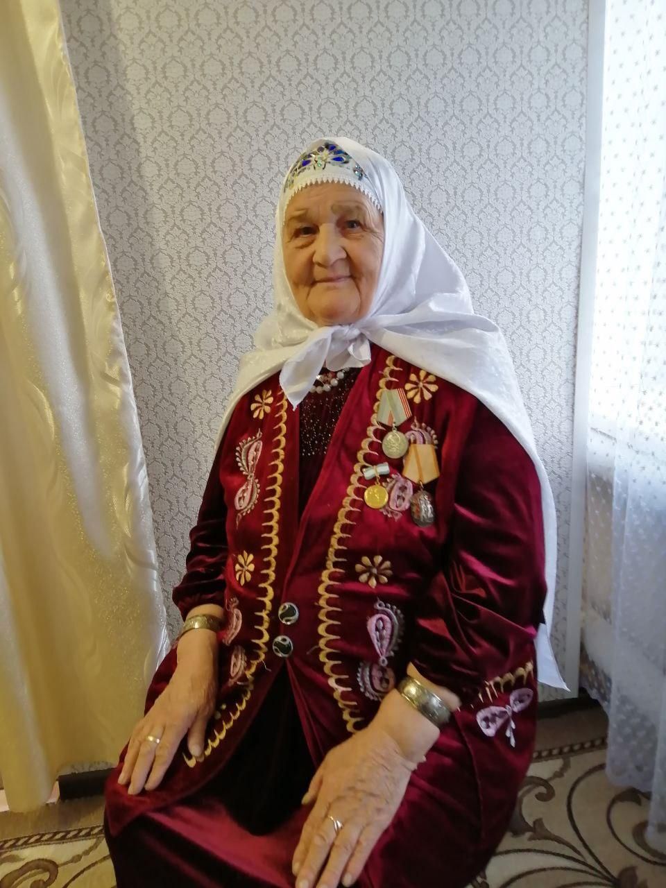 Дәү әнием – гаиләм горурлыгы!