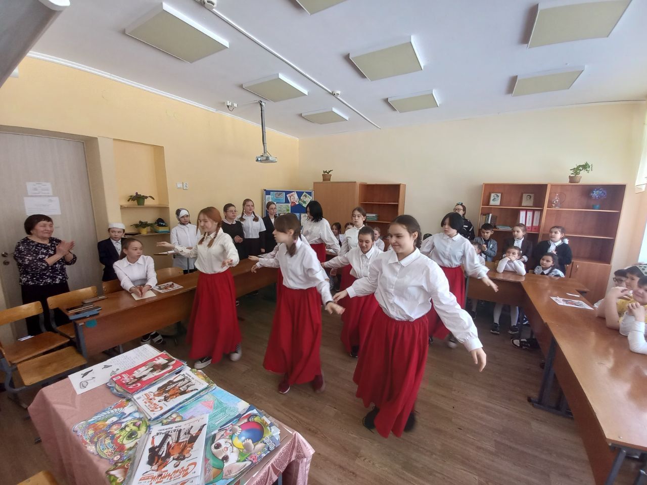 «Сабантуй» дай гөрләп яши,  Күлле урта мәктәбе!