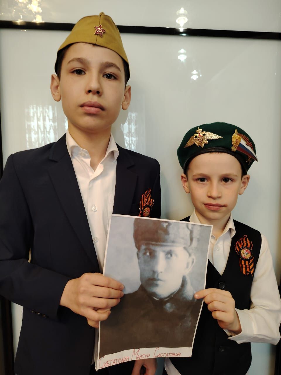Каһарманнарыбыз турында сөйлибез. Үлемсез полк.